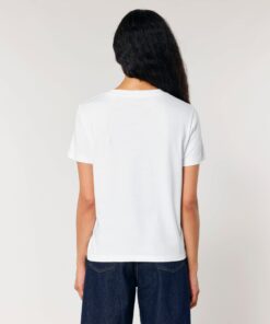 T-shirt femme col rond blanc en coton bio, porté — personnalisable chez Teeshirt-minute